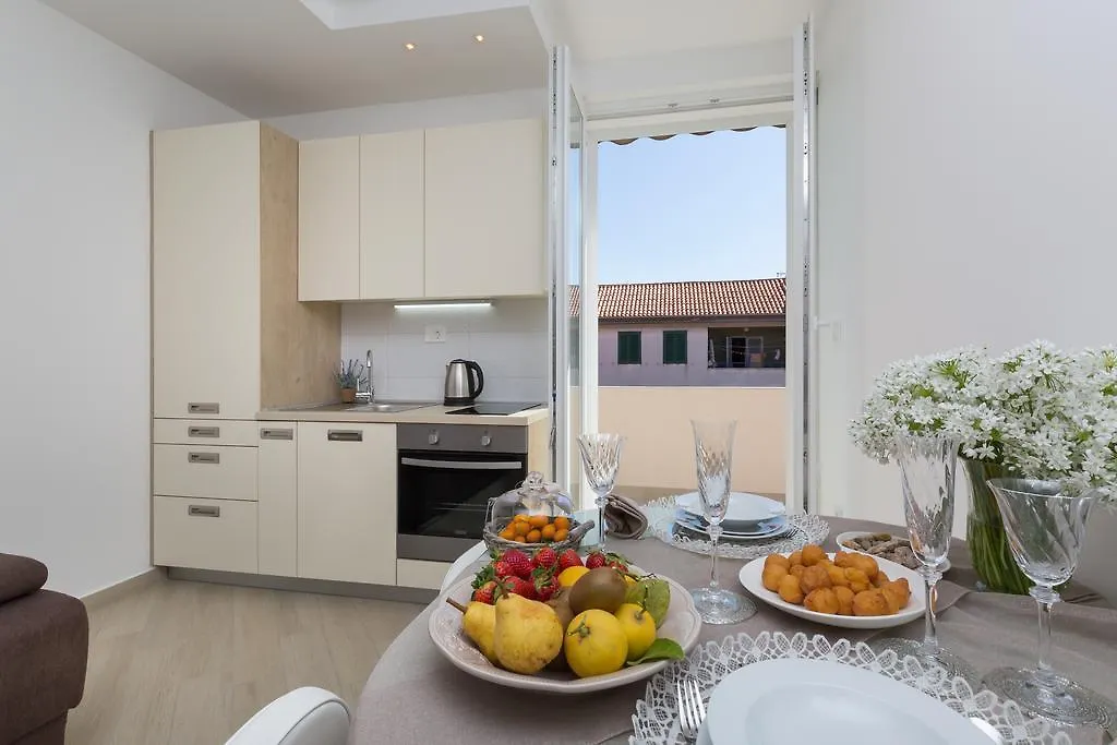 Central Boutique Apartments With Balconies, In Walking Distance To The Sea 0*, Zadar Croatia