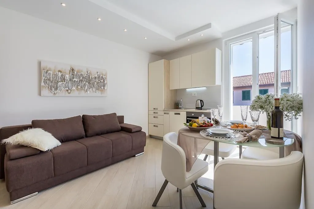 Central Boutique Apartments With Balconies, In Walking Distance To The Sea 0*, Zadar Croatia